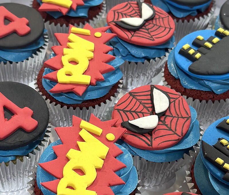 6 Spider man themed cupcakes